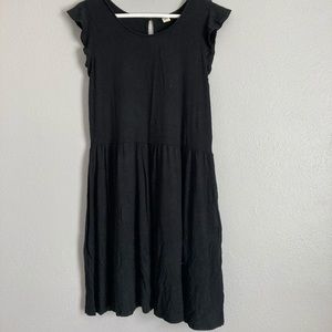 Old Navy flutter sleeve dress Black Large